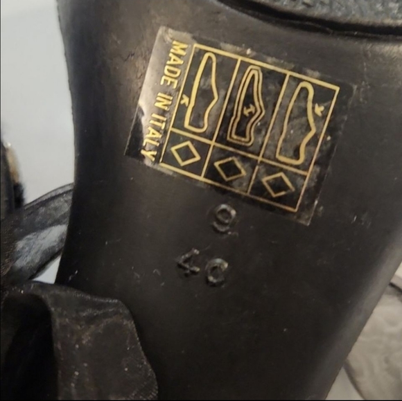 Ankle wrap Sandals, Size 9 (US) - Picture 11 of 11